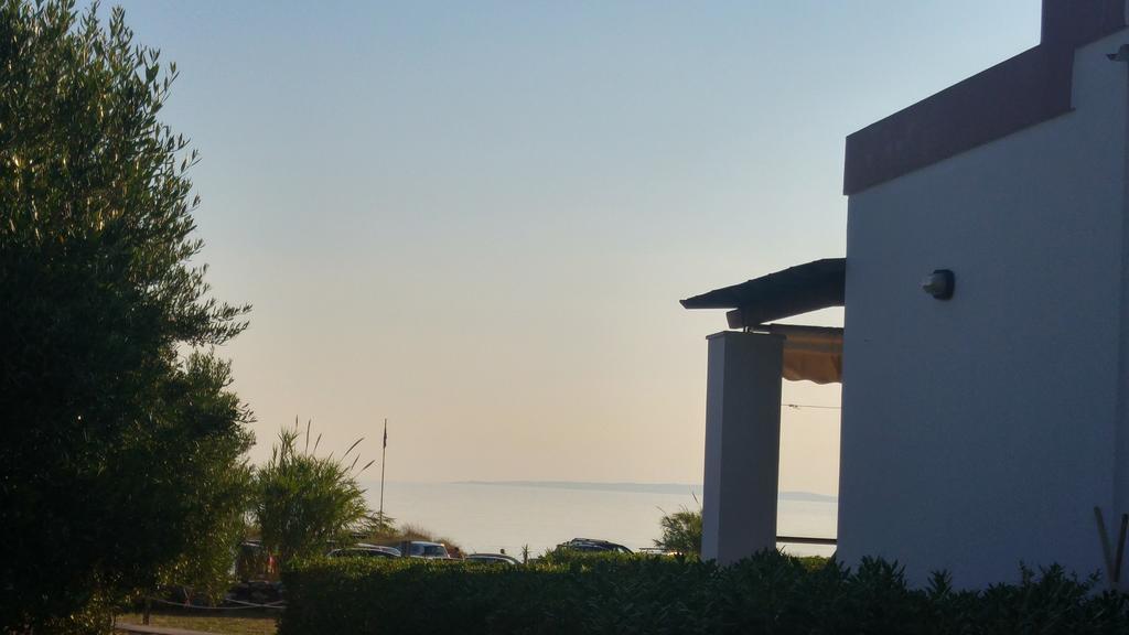 金尼昂Tramonto Nel Delfini公寓 外观 照片